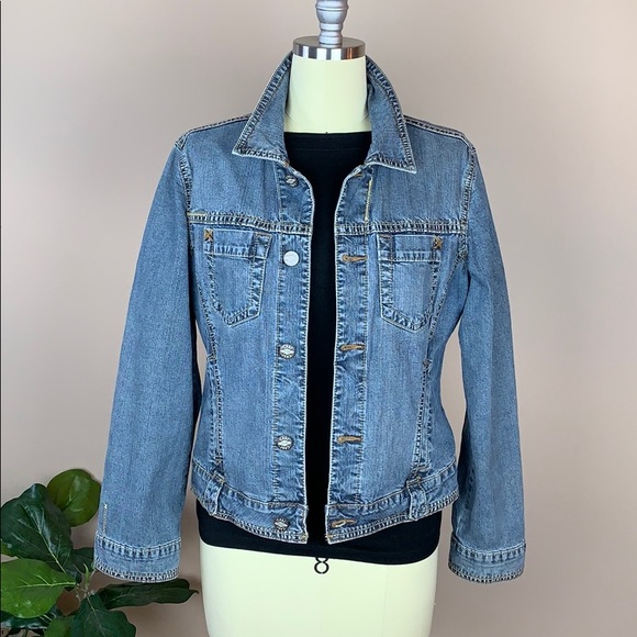 CAbi Jackets & Blazers - CAbi Jean Jacket - Size M